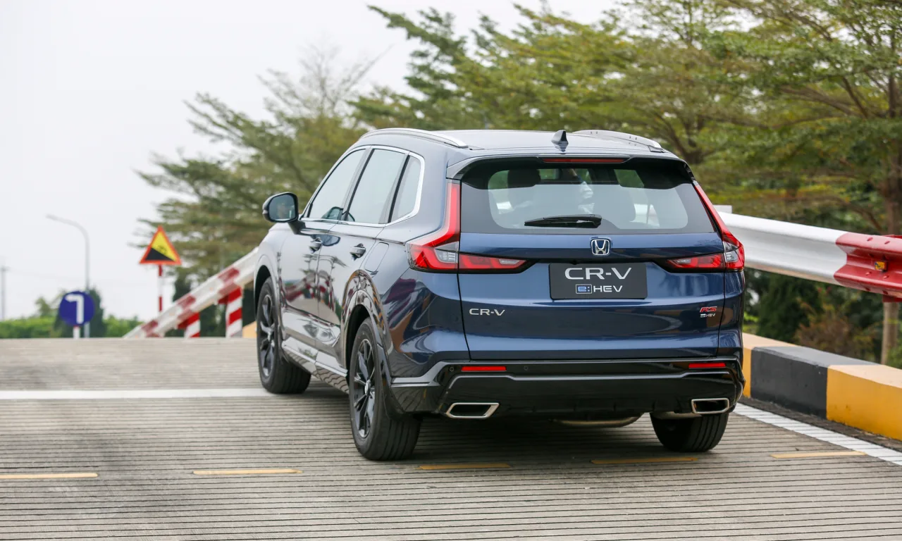vinhxdcom honda crv 2026 13 Bảng Tính Mua Trả Góp Honda CR-V Hybrid Tháng 10/2026: Trả Trước & Gốc Lãi Hàng Tháng